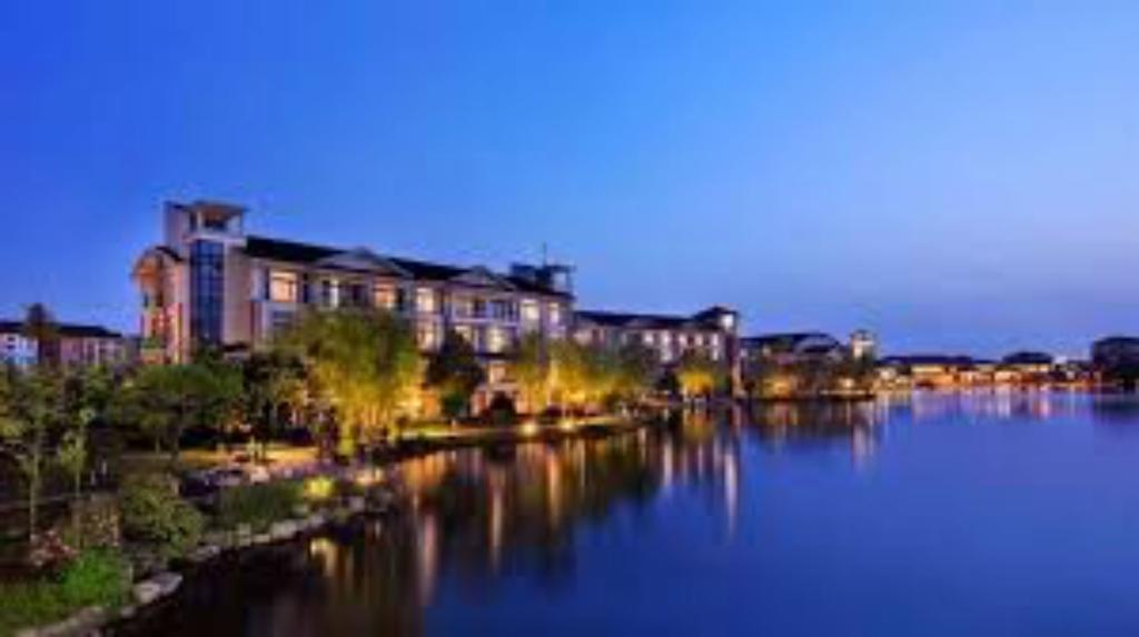 Crowne Plaza Hangzhou Xanadu Resort Екстер'єр фото